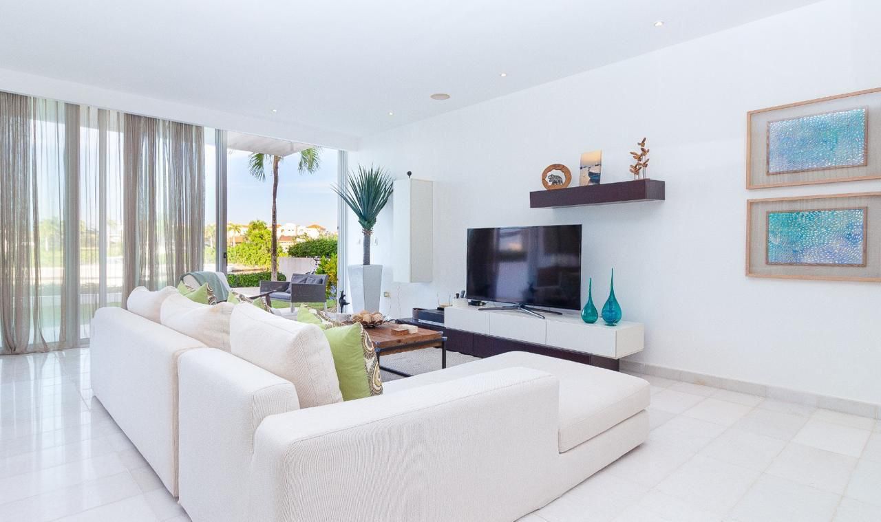 Exclusive Marina Villa in Cap Cana — view 4