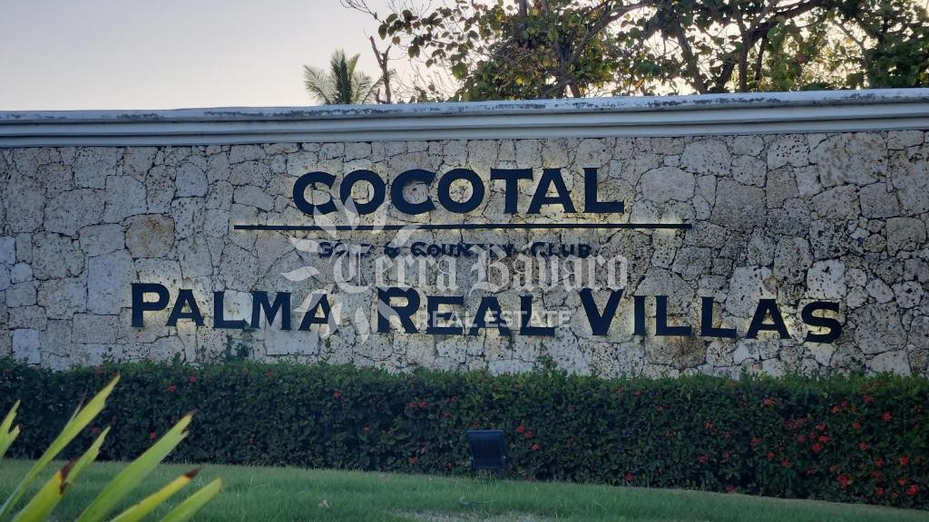 Cocotal: Premier Multifamily Golf Course Portfolio — view 5